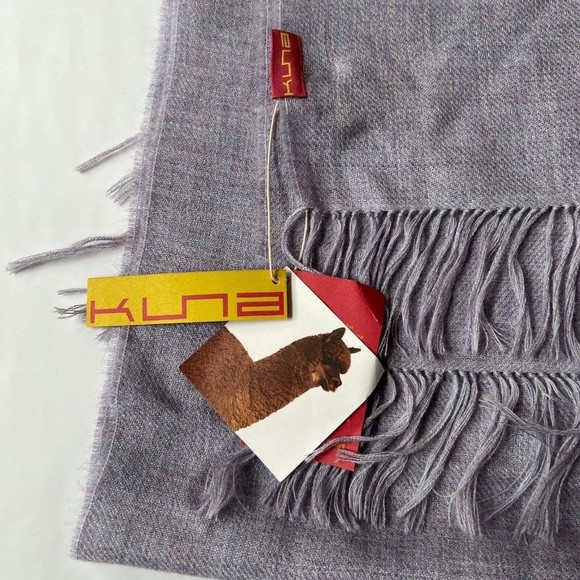 NWOT KUNA 100% baby Alpaca SCARF pale lavender purple w. fringe made in Peru - Picture 5 of 7